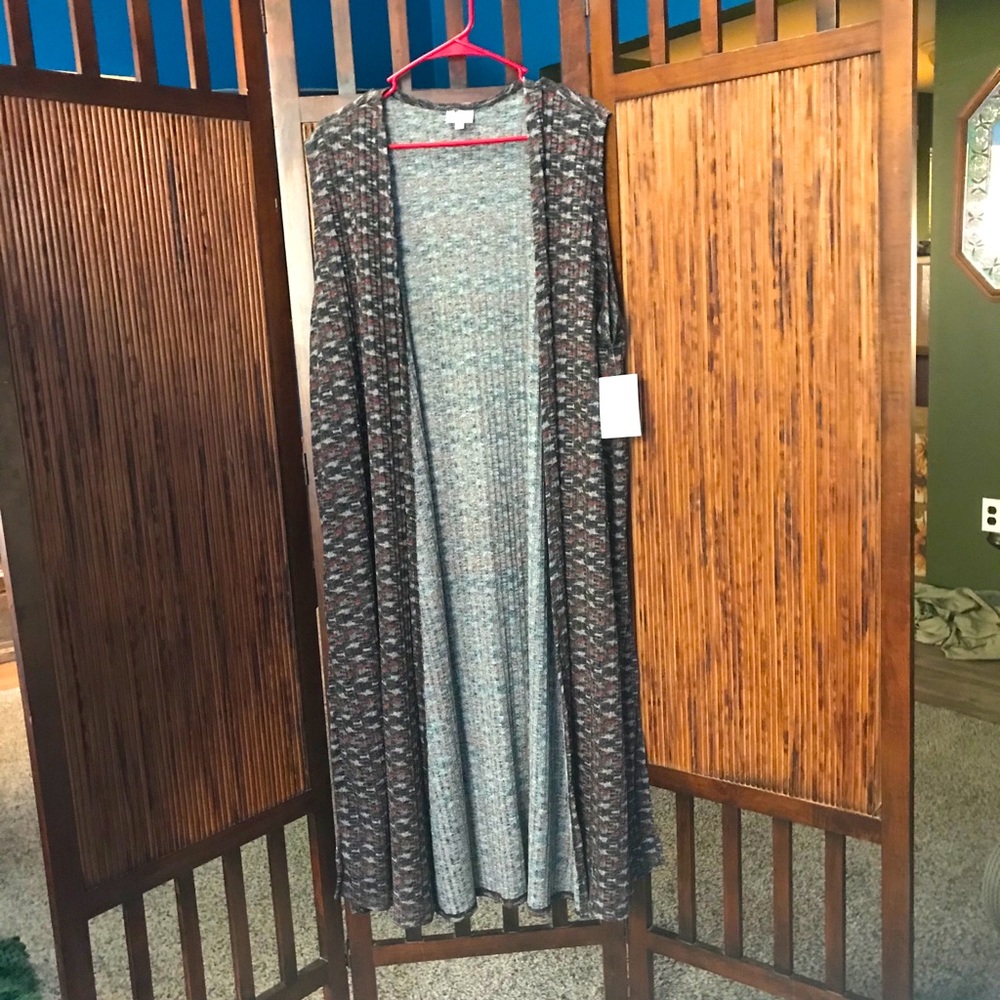Sleeveless duster